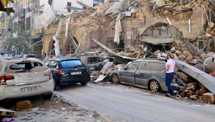 На помощь Бейруту: польские пожарные строят базу спасательной операции 5