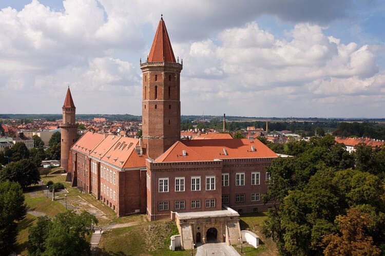 замок Пястов в Польше